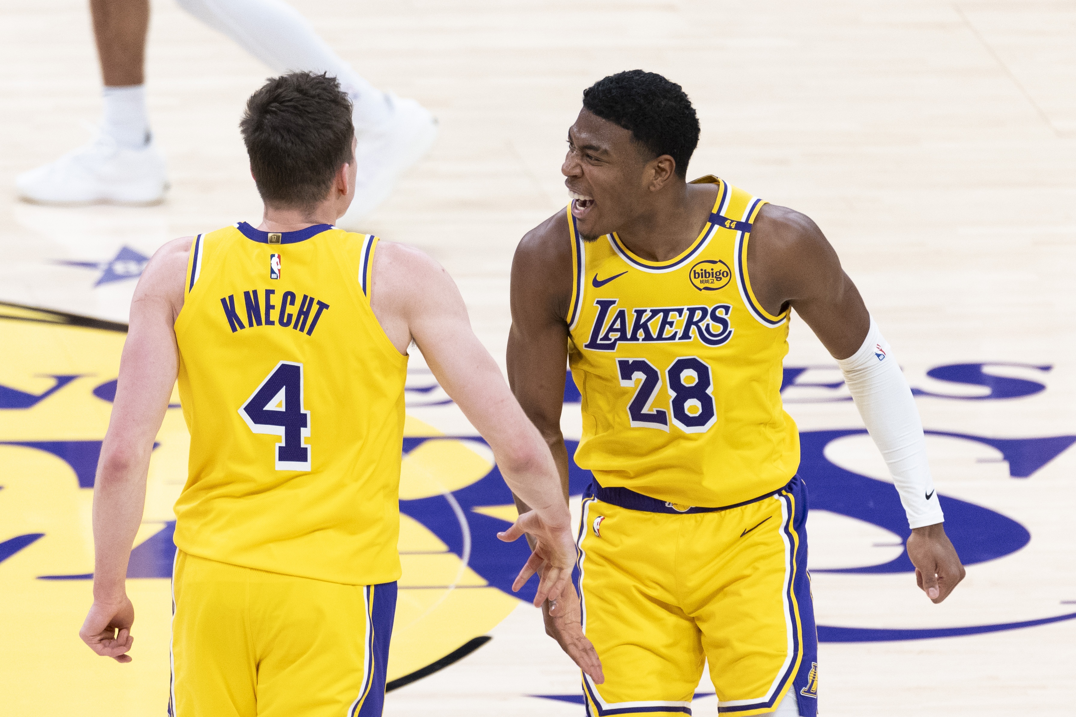 开云官网-湖人或送出克内&amp;八村全力追求亨特 嘴哥&amp;库明加&amp;字母也均传出流言