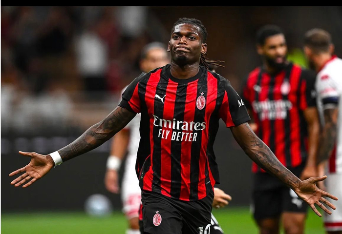 开云下载网址-米兰与拉斐尔·莱奥续约谈判进展顺利即将签署新协议|AC米兰|拉斐尔-达-席尔瓦|ac米兰|莱奥-席尔瓦|预期_新浪体育_新浪新闻