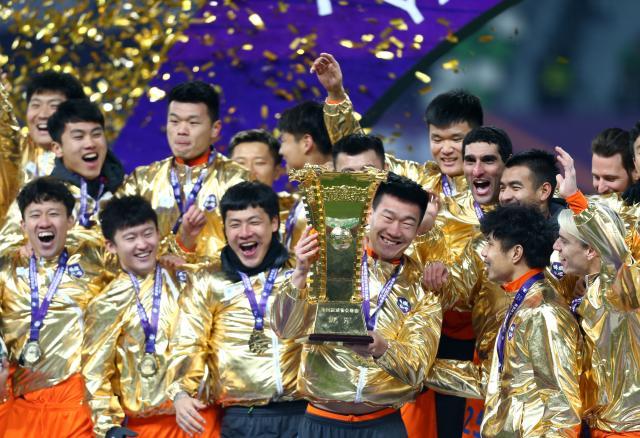 开云体育-足协杯回归主场办赛基本无望 前2轮或分4赛区进行